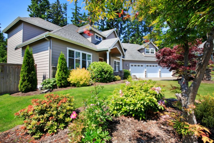 Summer roof maintenance tips from Carver roofing experts